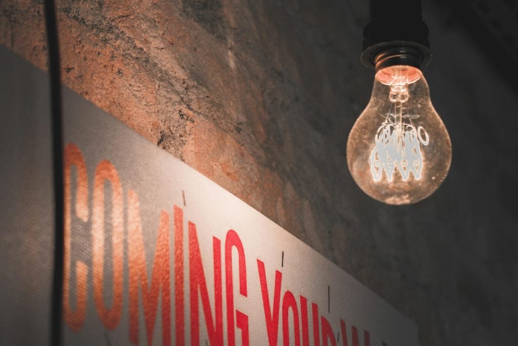 pexels-hikaique-331984